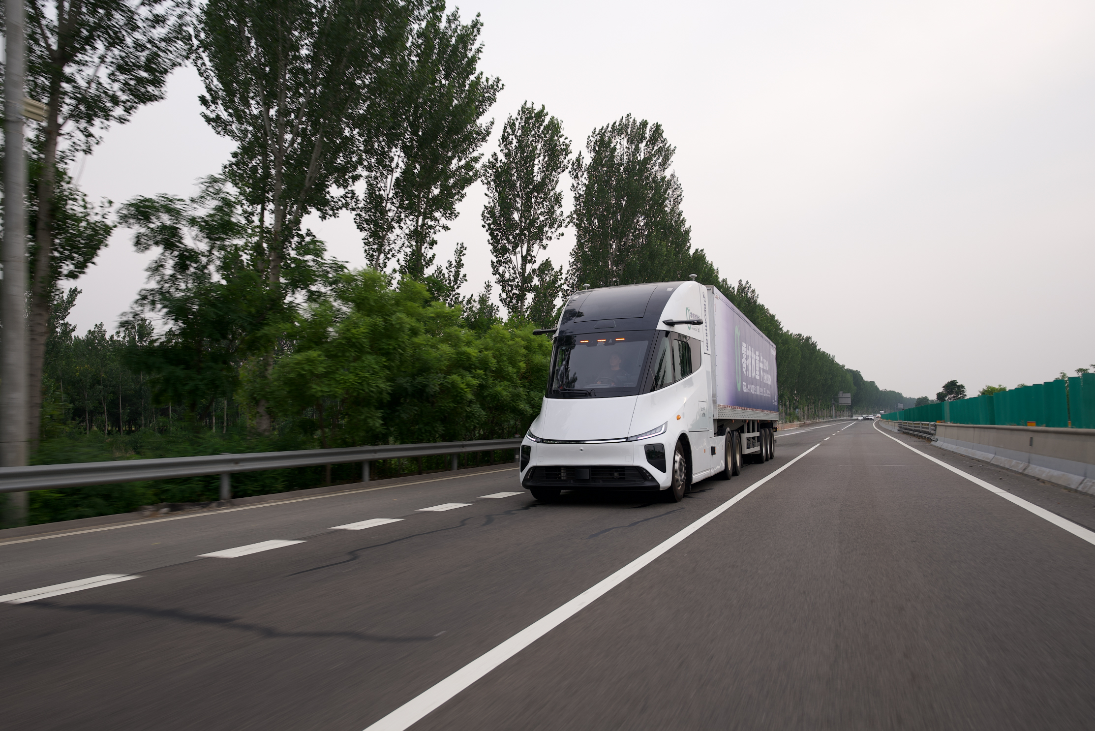 Windrose EV truck completed 2,253km all-electric trip carrying goods for Decathlon China