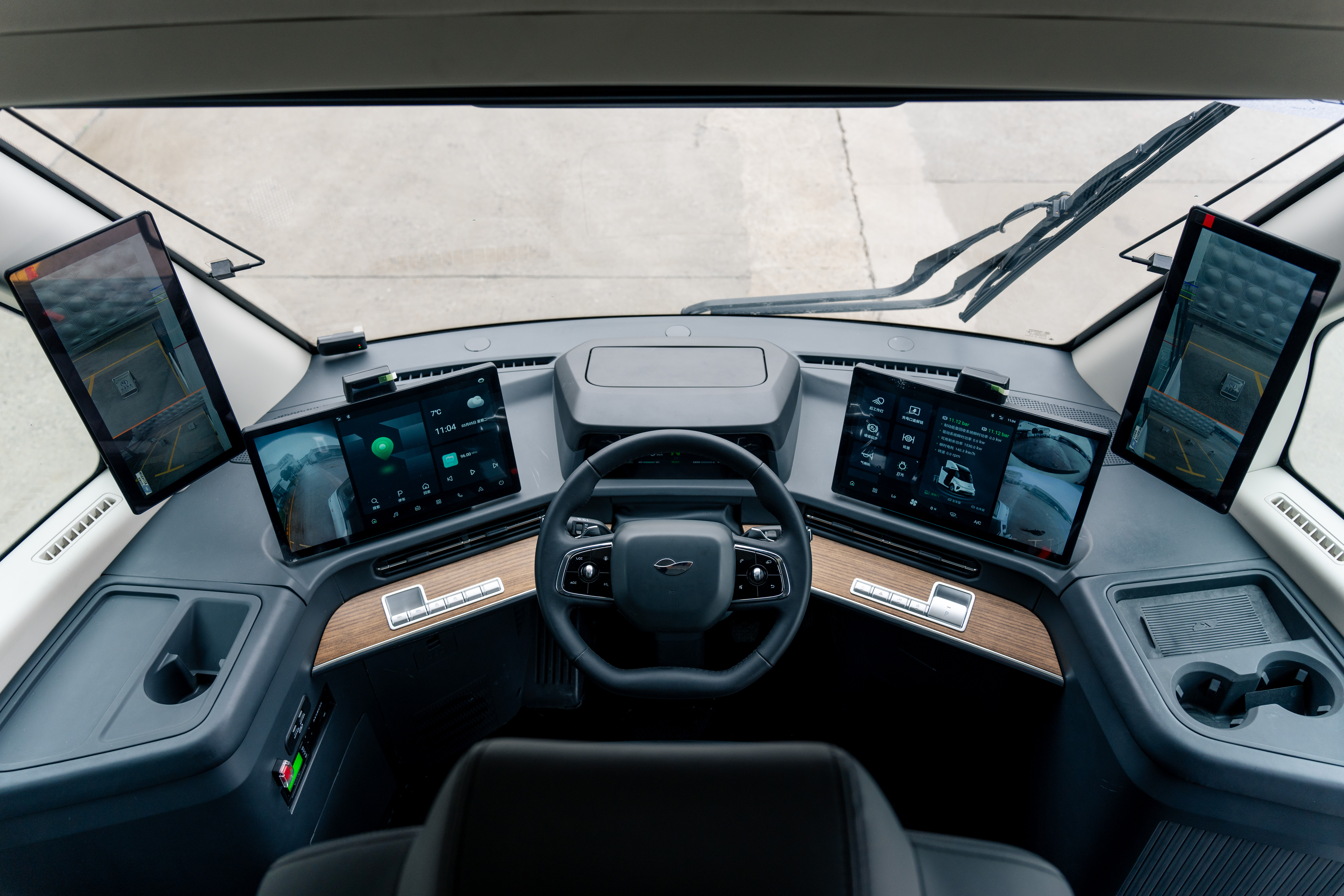 Interior Windrose Truck