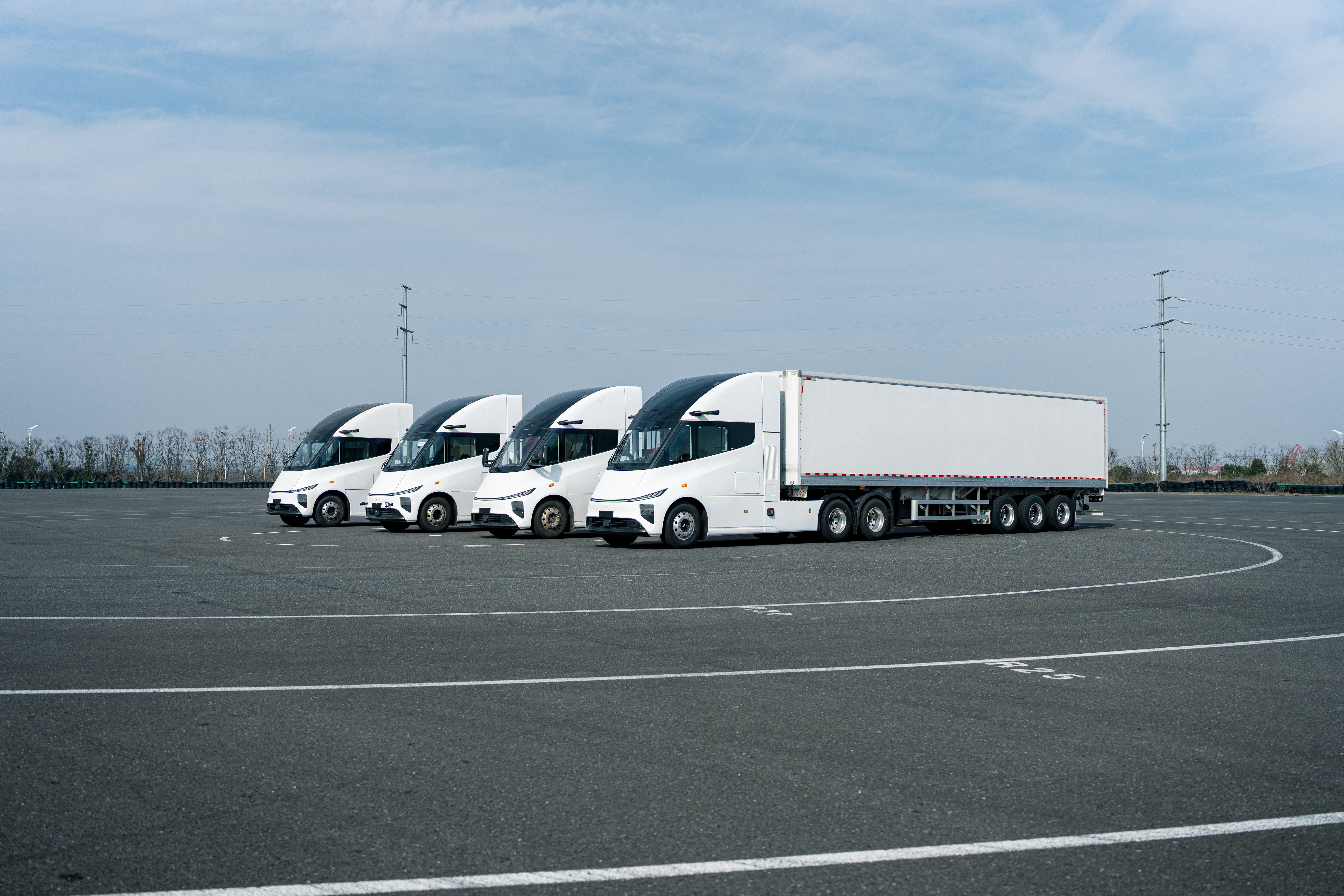 Windrose truck in scenic environment